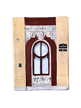 Фасад дома по ул.  Восстания,  18.  Полноцветное гипсовое панно